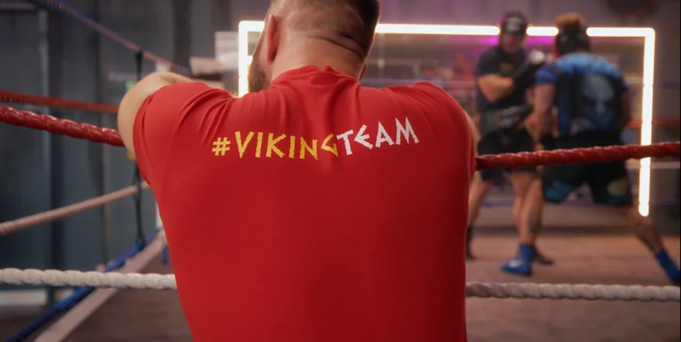 Viking Shop Suple branded team shirt ringside